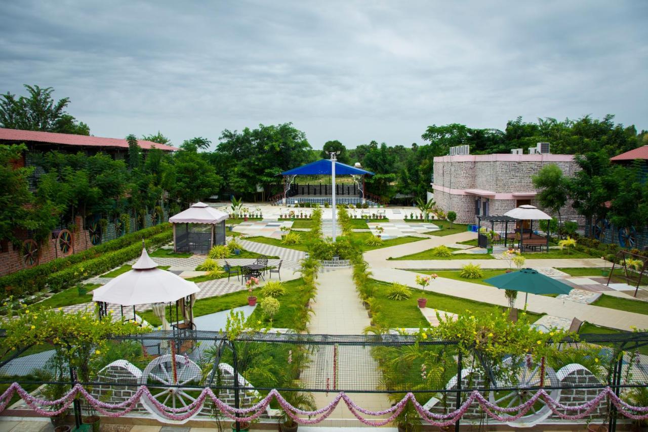 Elaa Resort Pudukkottai Eksteriør billede